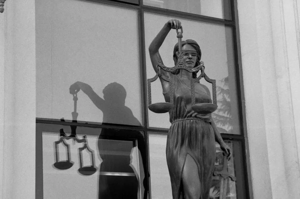 quel système juridique Andorre - statue justice